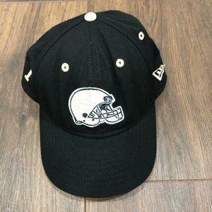 New Era Snap Back Black Gold Football Helmet P Embroider Snapback Medium Large